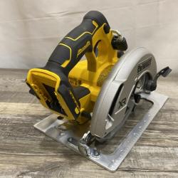 AS-IS DEWALT 20V MAX Lithium-Ion 7-1/4 in. Cordless Circular Saw Kit