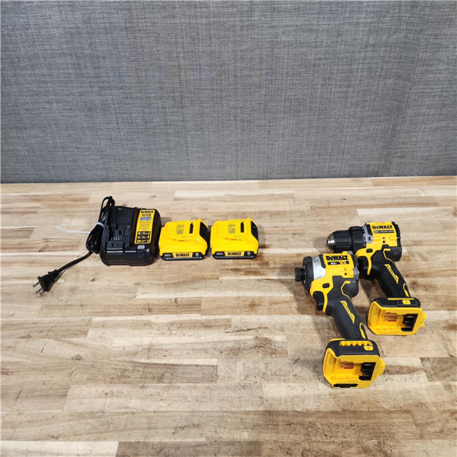 HOUSTON LOCATION - AS-IS DEWALT 2 TOOL COMBO KIT W/ (2) BATTERY & CHARGER