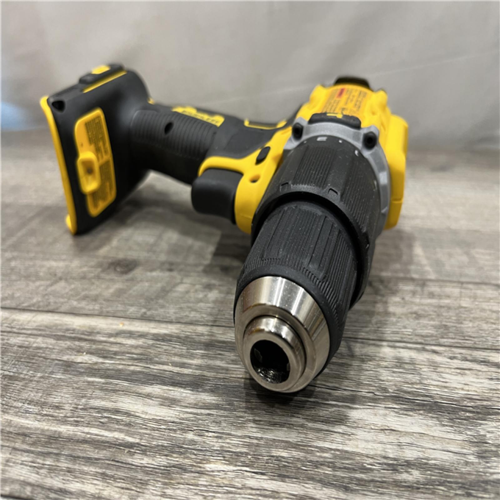 AS-IS DEWALT ATOMIC 20V Lithium-Ion Cordless 1/2 in. Hammer Drill Kit