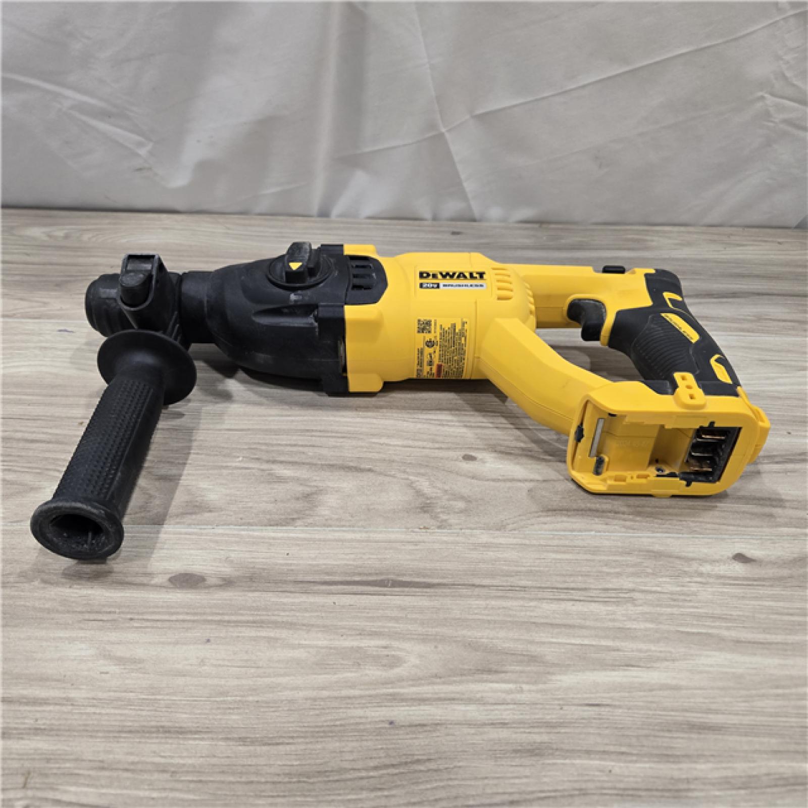 AS-IS DeWalt 20v MAX Cordless Rotary Hammer Drill (Tool-Only) DCH133