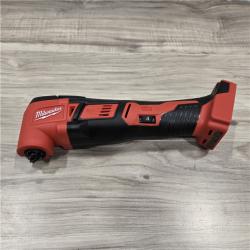 LIKE NEW! - Milwaukee 2626-21 18V Cordless Oscillating Multi-Tool Kit