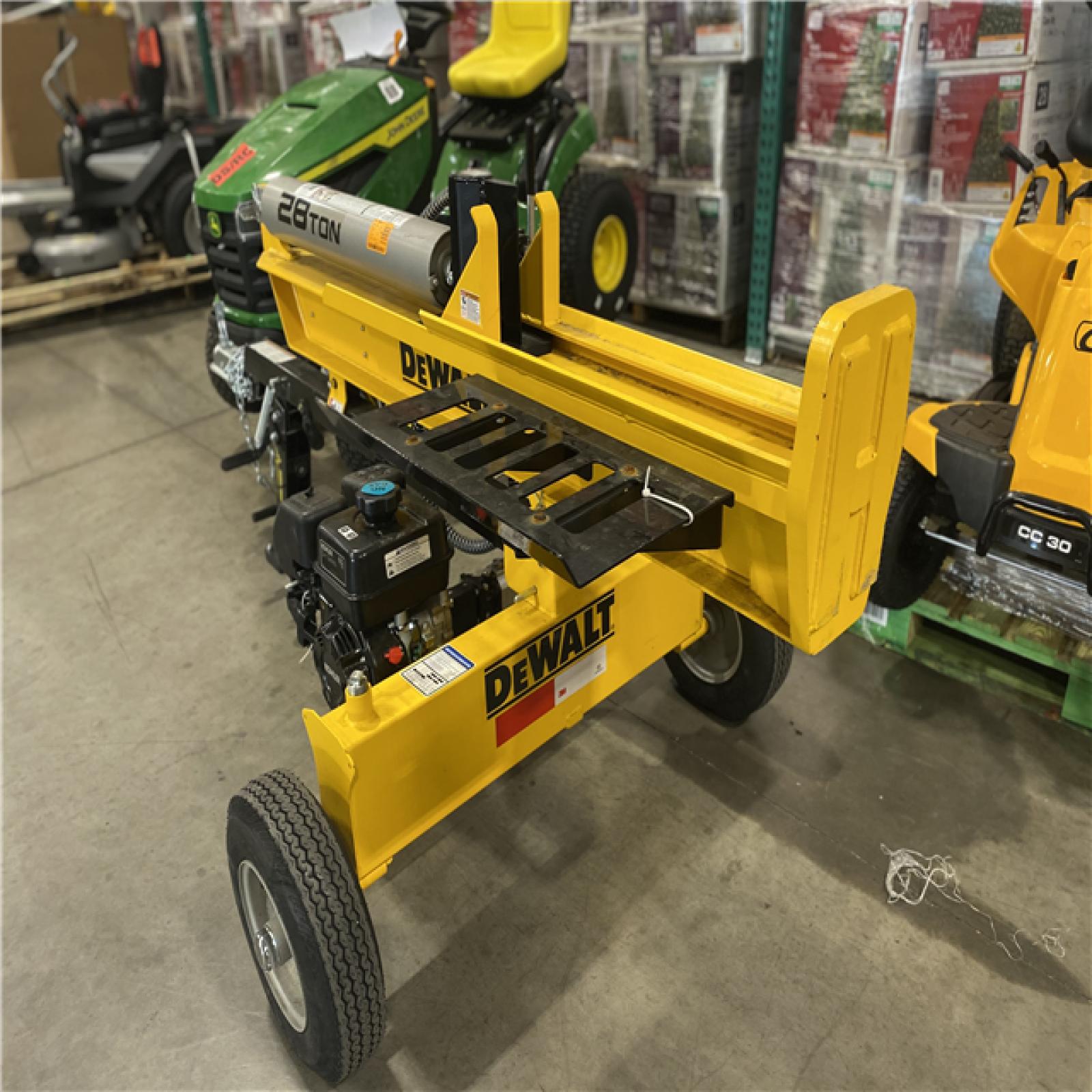 Dallas Location - As-Is DEWALT 28 Ton 196cc 6.5HP Log Splitter