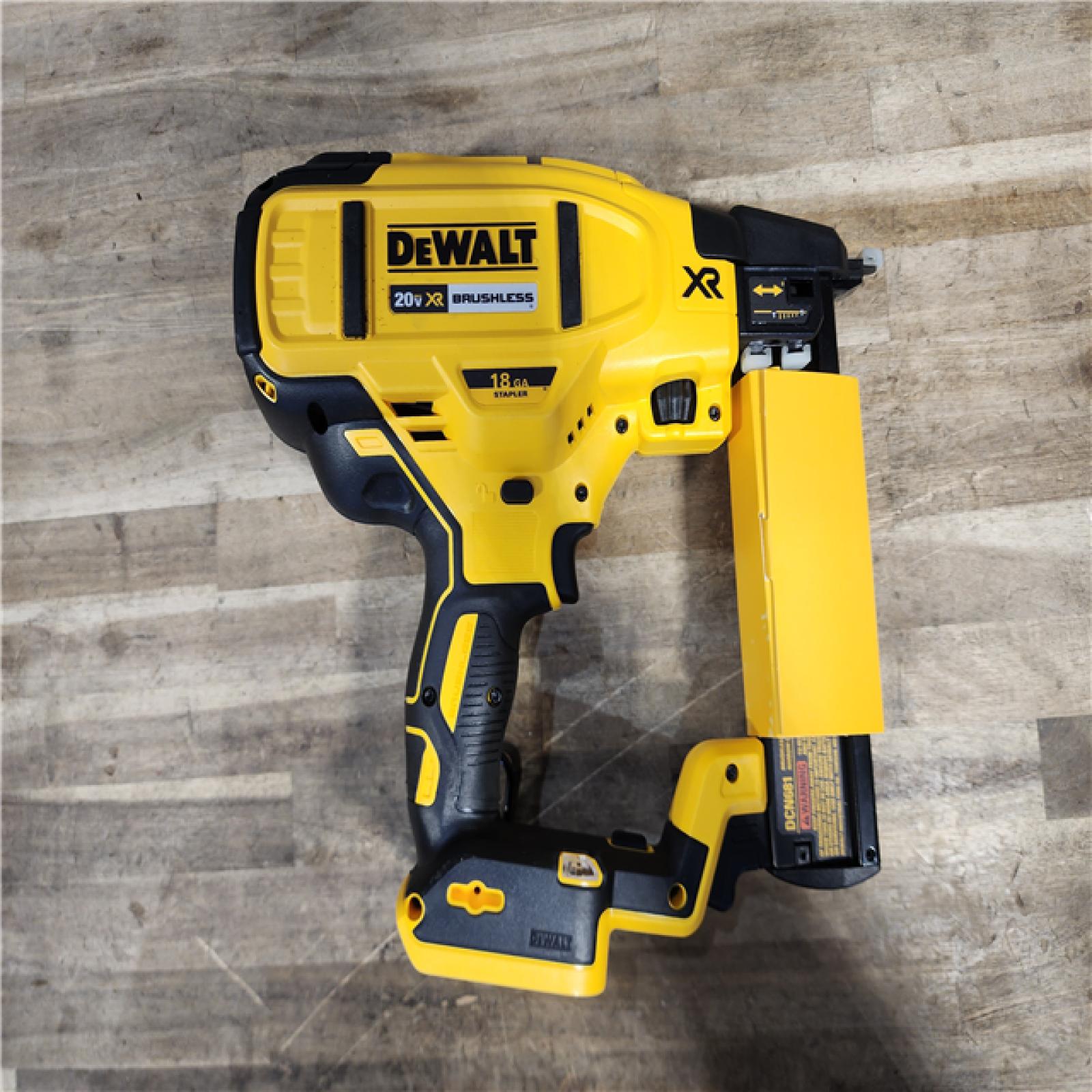 HOUSTON LOCATION - AS-IS (APPEARS LIKE NEW) DEWALT Cordless 18-Gauge Narrow Crown Stapler (Tool Only)