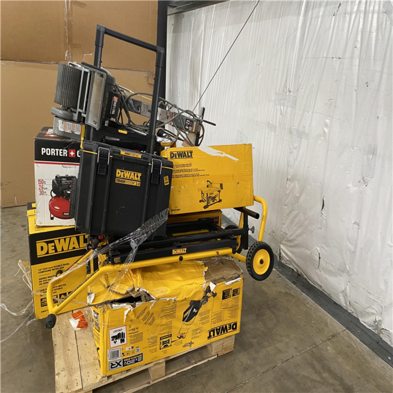 Houston Location AS IS - Tool Pallet