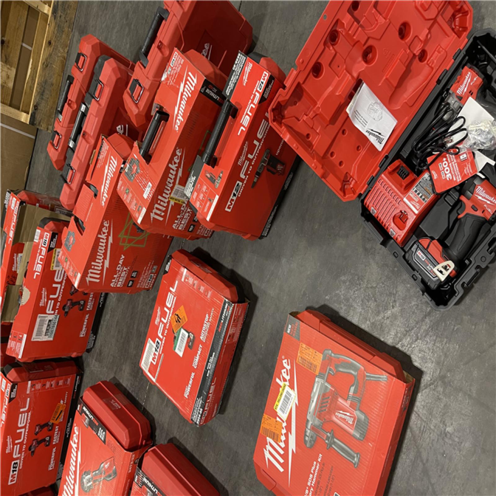 Pittston Location As-Is Power Tools Partial Truckload (1 pallet with 27 units) 4980-D