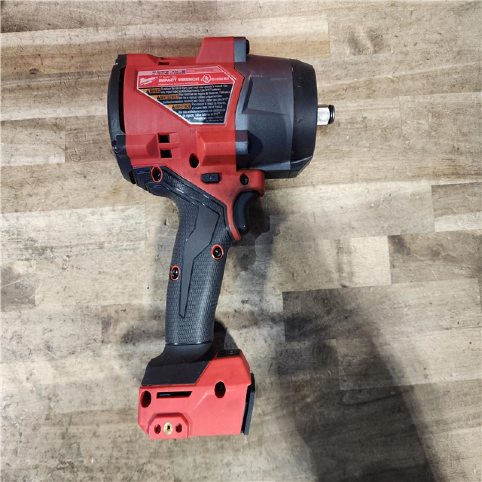 HOUSTON LOCATION - AS-IS Milwaukee FUEL 18V Lithium-Ion Brushless Cordless 1/2 in. Impact Wrench w/Friction Ring Kit