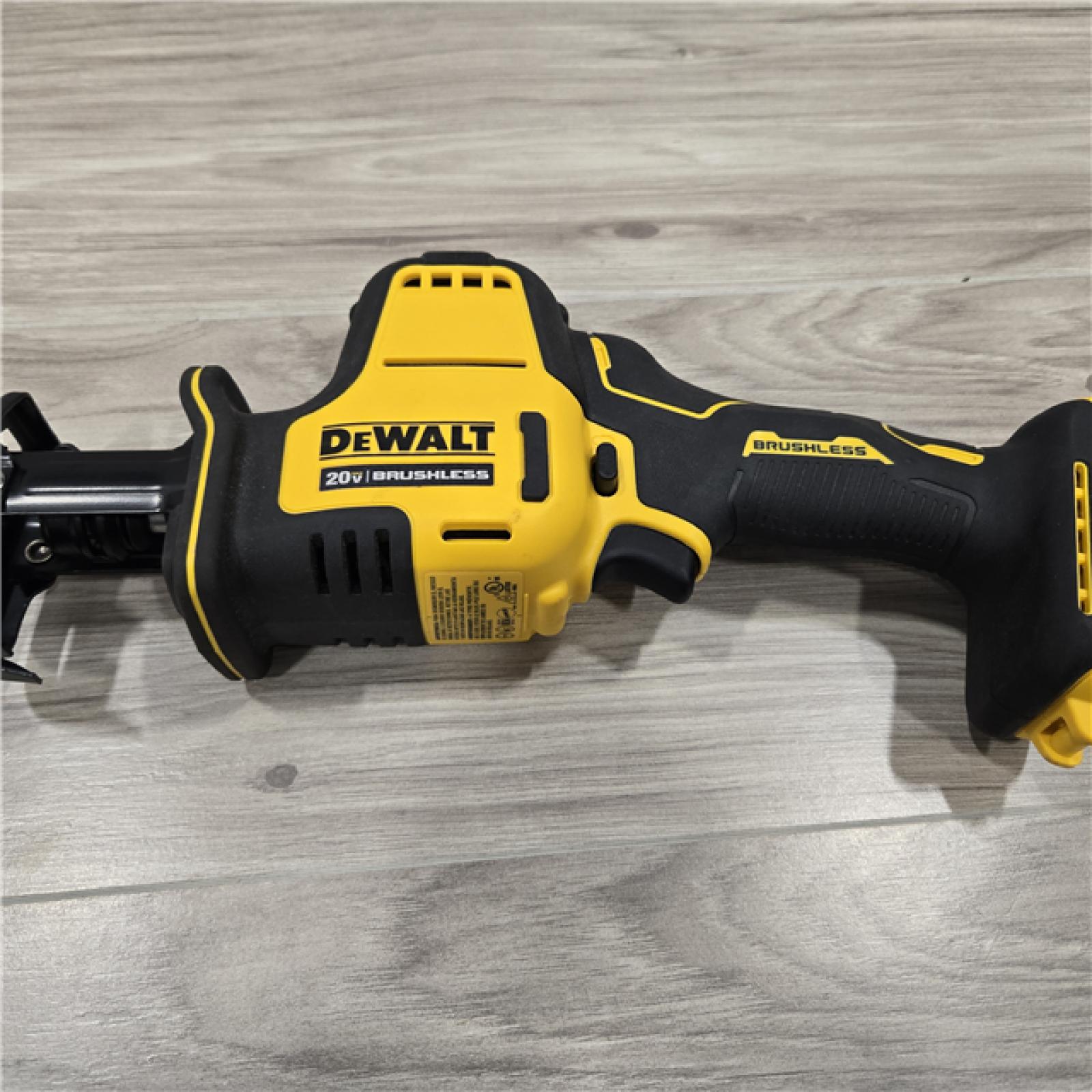 LIKE NEW! - Dewalt ATOMIC 20V MAX Cordless One-Handed Reciprocating Saw (Tool Only)