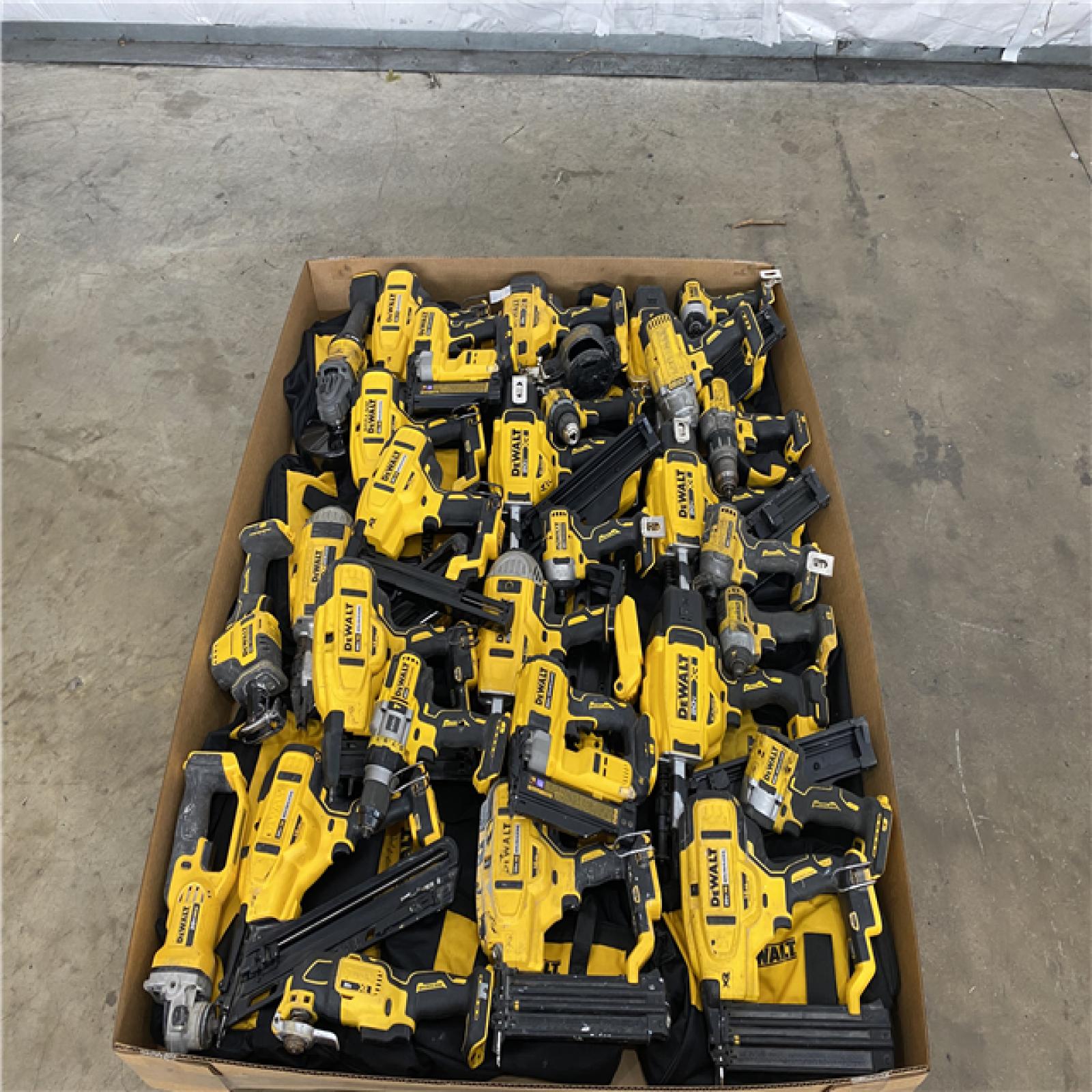 Houston Location AS IS - Tool Pallet