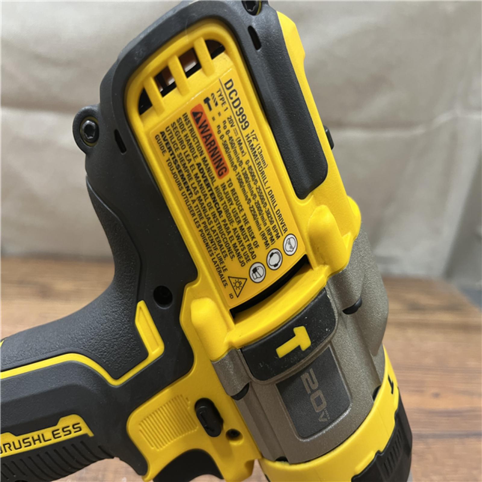 AS-IS DEWALT 20V MAX Cordless Brushless Hammer Drill/Driver 2 Tool Combo Kit with FLEXVOLT ADVANTAGE