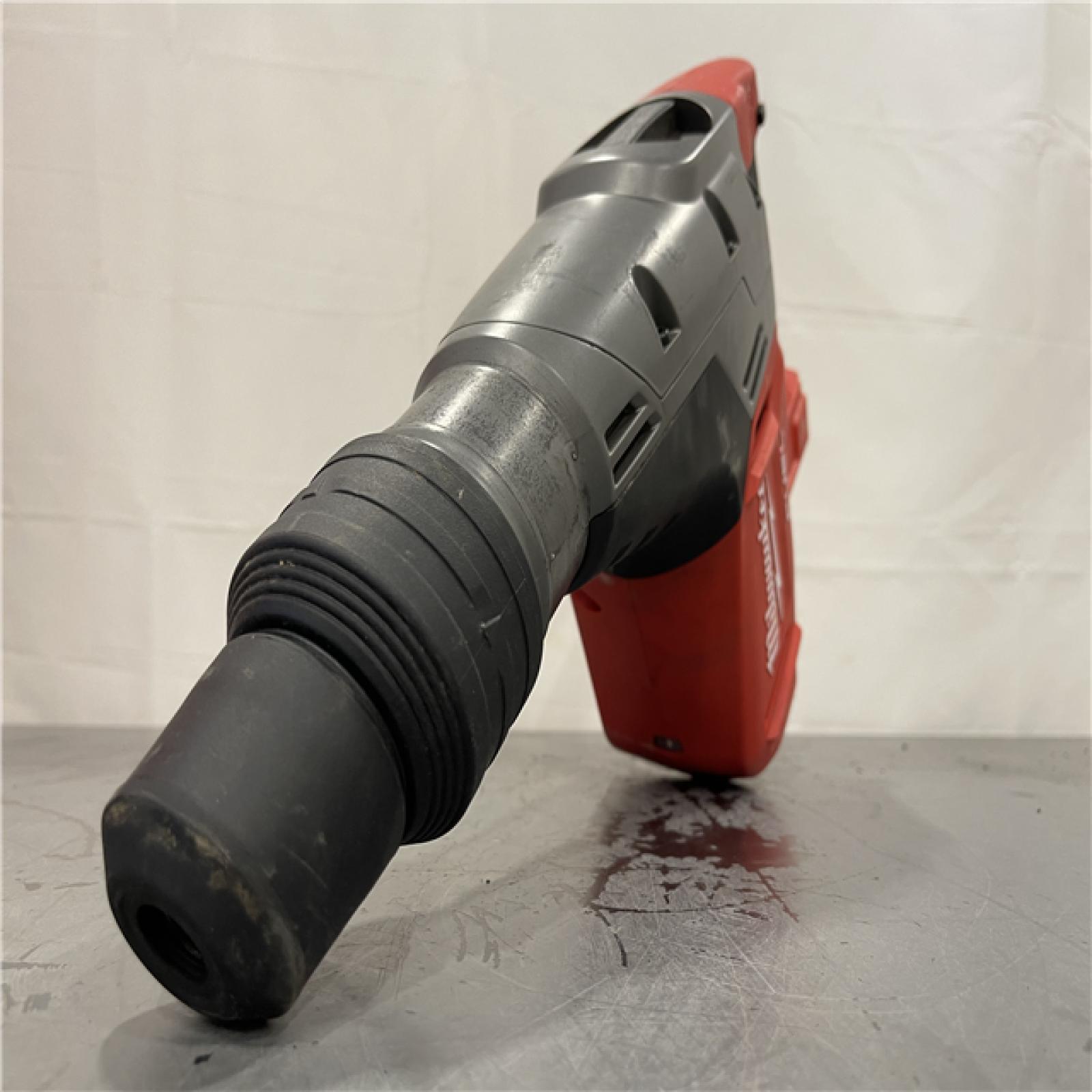 AS-IS - Milwaukee M18 FUEL 18V Lithium-Ion Brushless Cordless 1-9/16 in. SDS-Max Rotary Hammer Kit