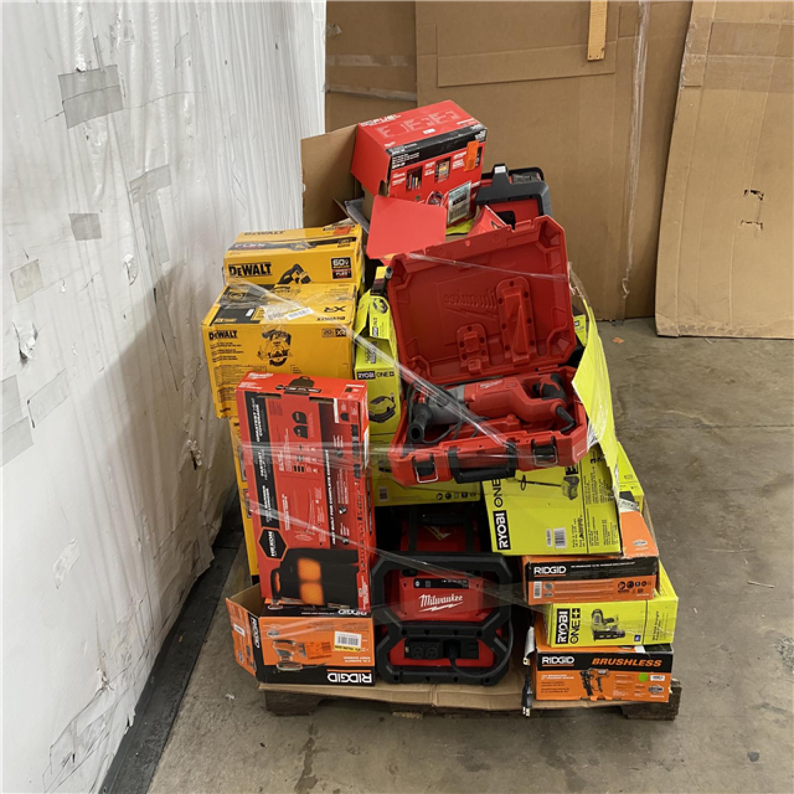 Houston Location AS IS - Tool Pallet