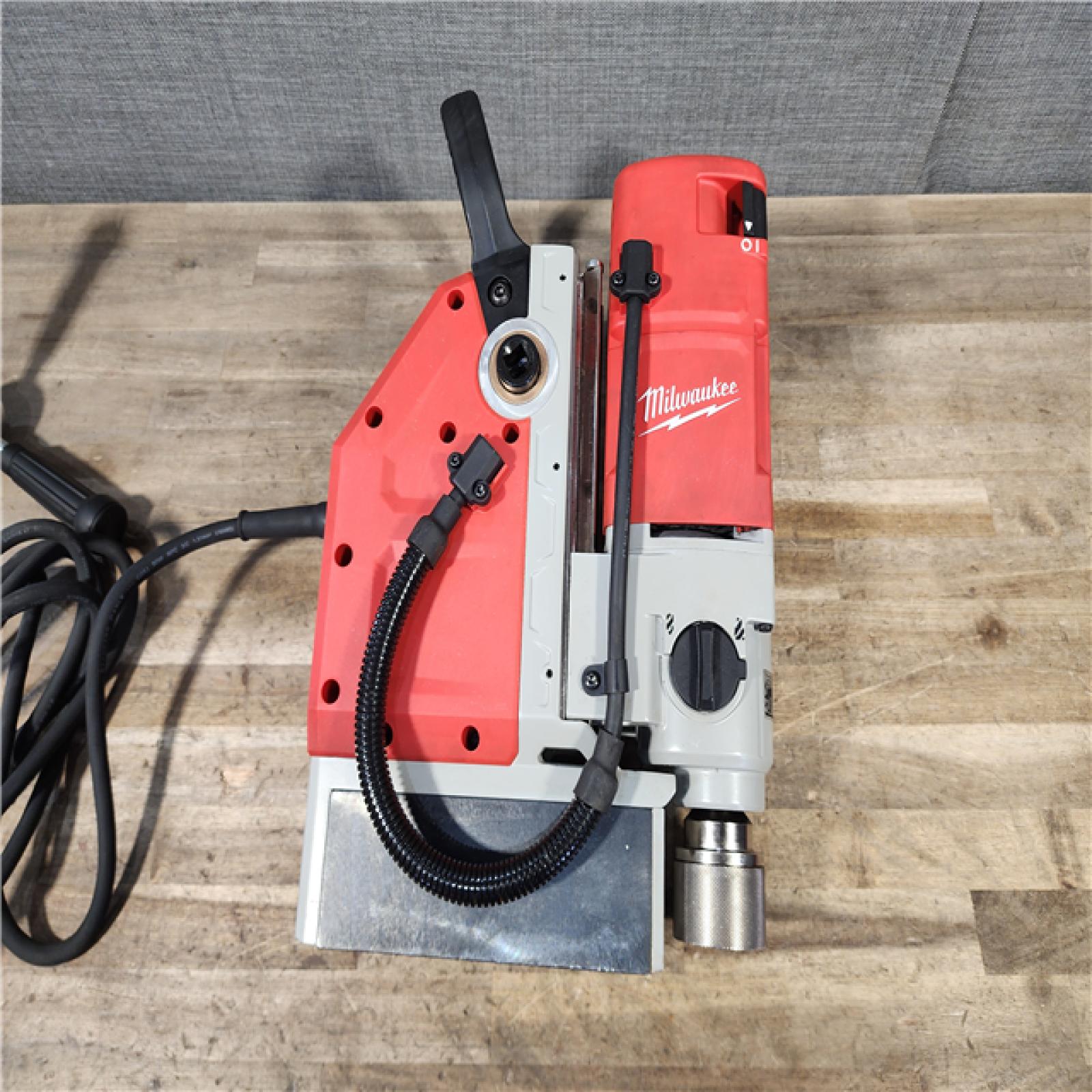 HOUSTON LOCATION - AS-IS Milwaukee Electromagnetic Drill Kit