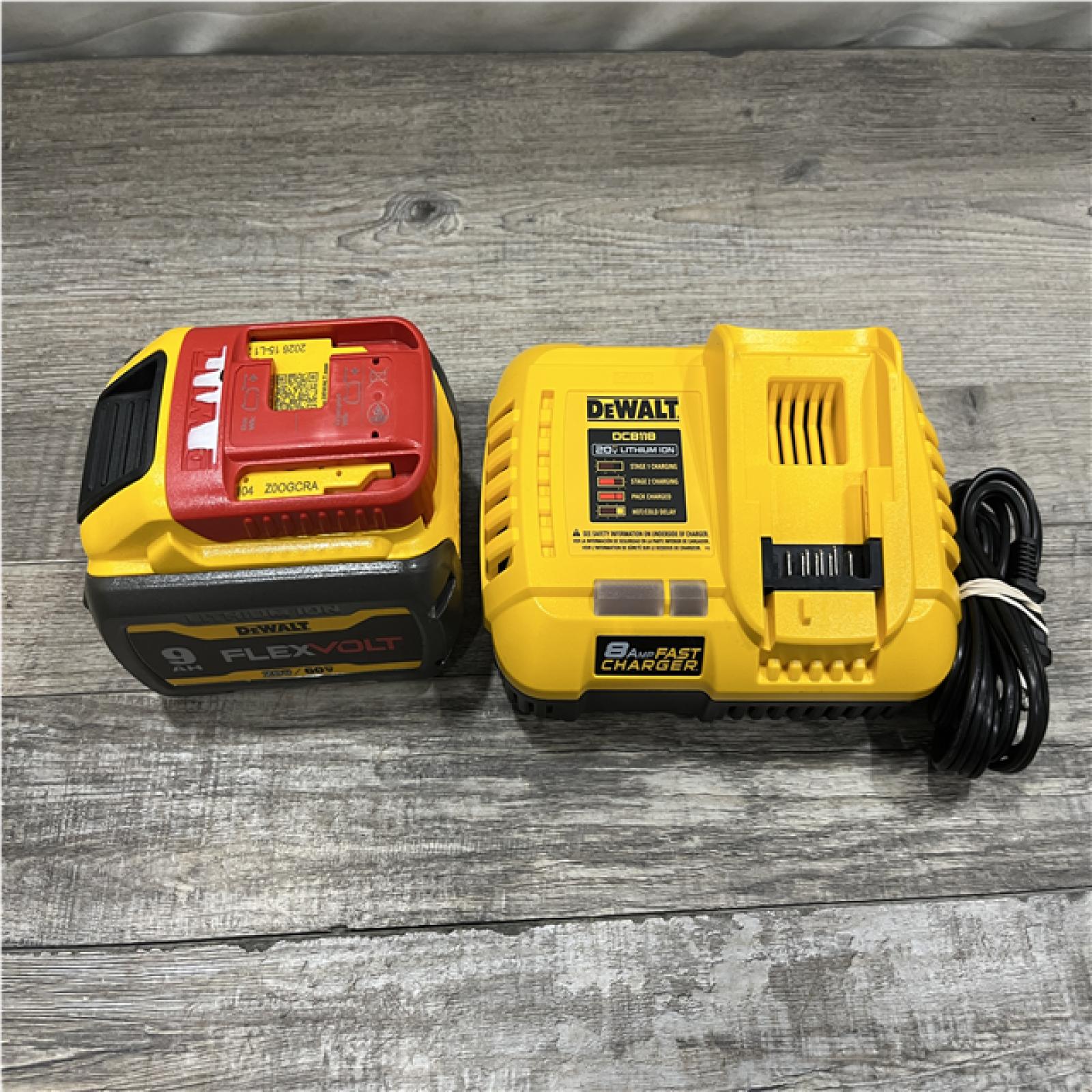 AS-IS DEWALT 20V/60V MAX FLEXVOLT Lithium-Ion 9.0Ah Battery and Charger Starter Kit
