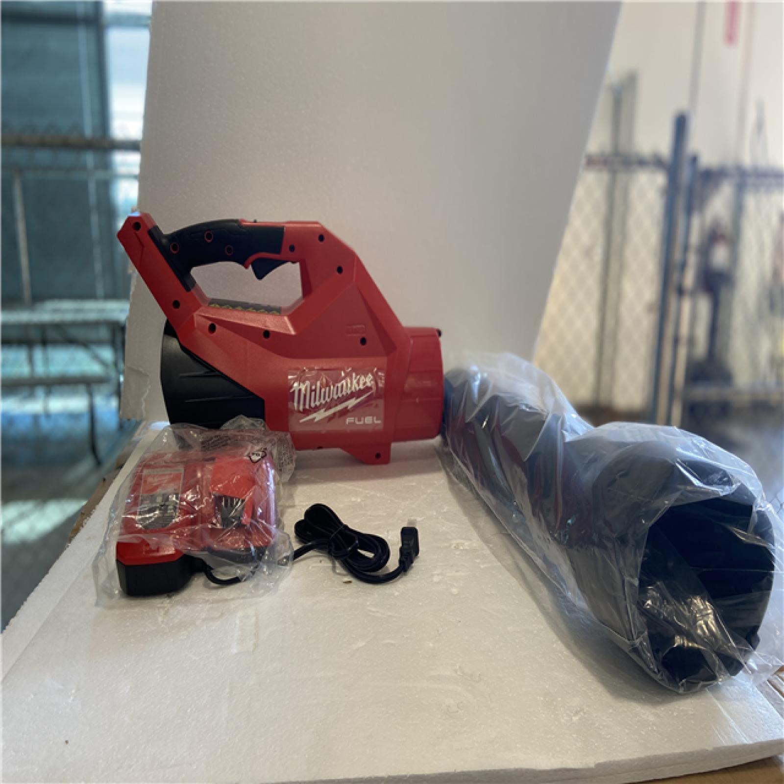 AS-IS Milwaukee M18 FUEL 18V Lithium-Ion Brushless Cordless Handheld Blower (Tool-Only)