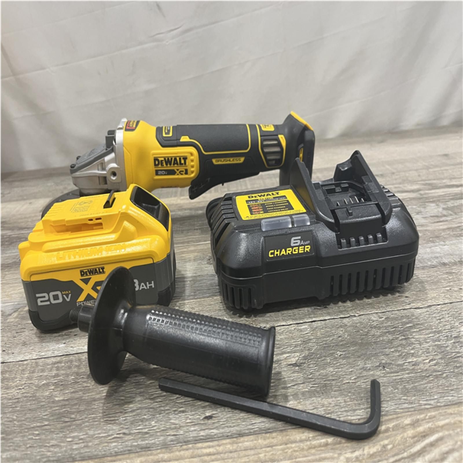 AS-IS DEWALT 20V MAX Lithium-Ion Cordless 4-1/2 in. - 5 in. Angle Grinder Kit