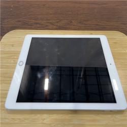 Apple iPad  (6Tth Gen) 32GB in Silver