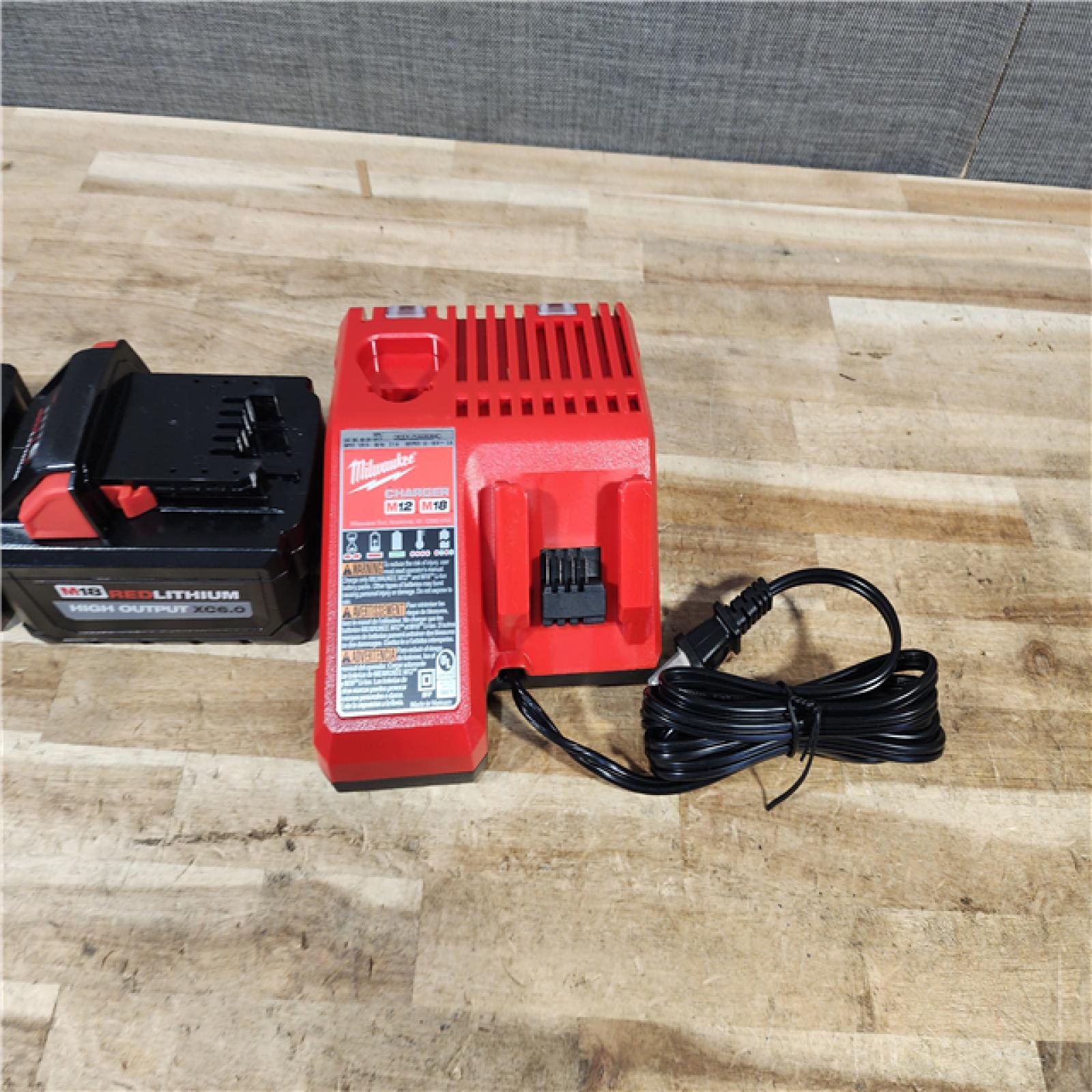 HOUSTON LOCATION - AS - IS Milwaukee 18-Volt Lithium-Ion High Output Starter Kit
