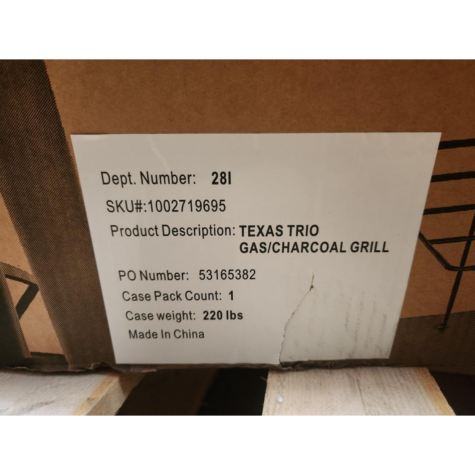 Phoenix NEW Char-Griller Texas Trio 4-Burner Dual Fuel Grill with Smoker in Black