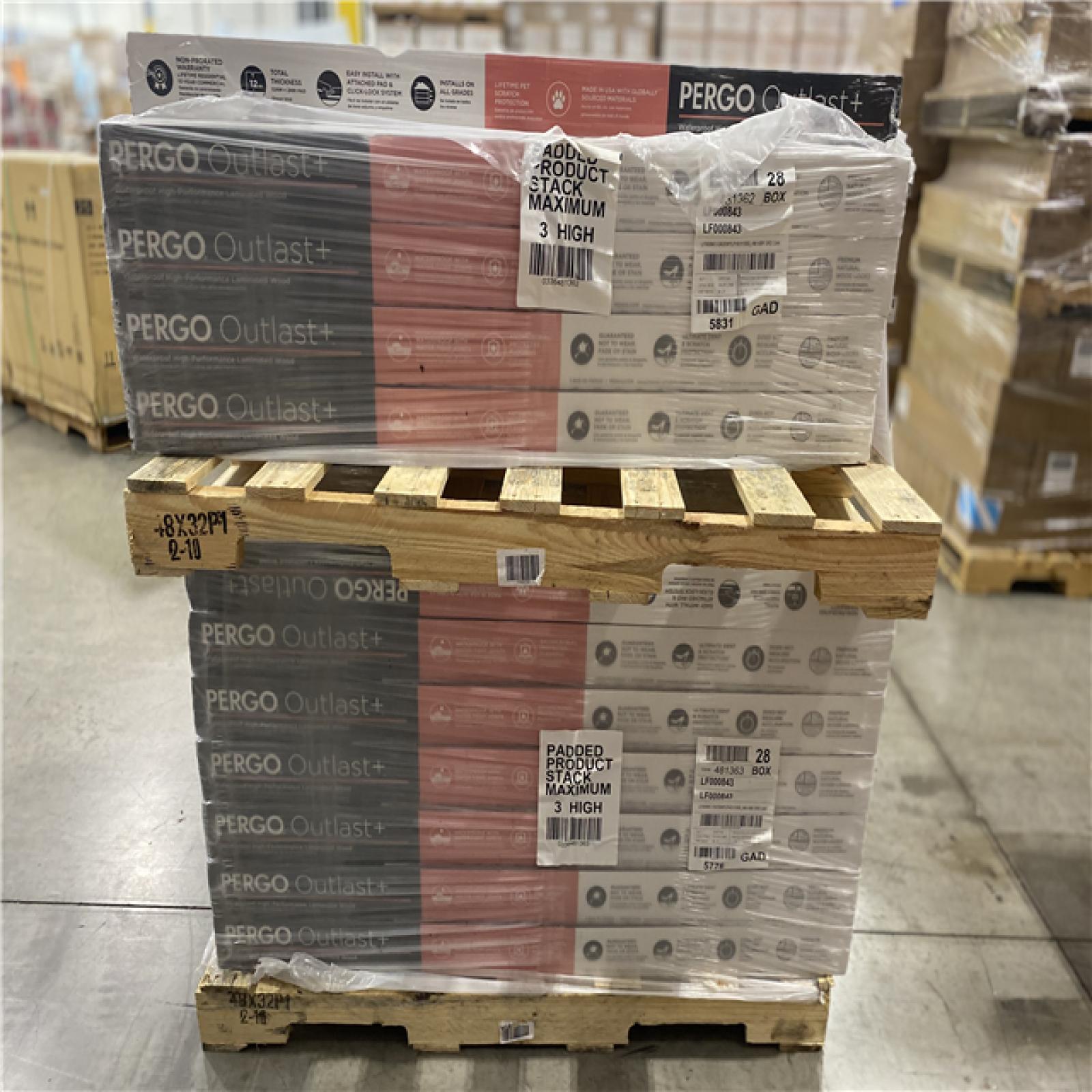 DALLAS LOCATION- Pergo Outlast+ Auburn Scraped Oak 12 mm T x 6.1 in. W Waterproof Laminate Wood Flooring PALLET (47 CASES)