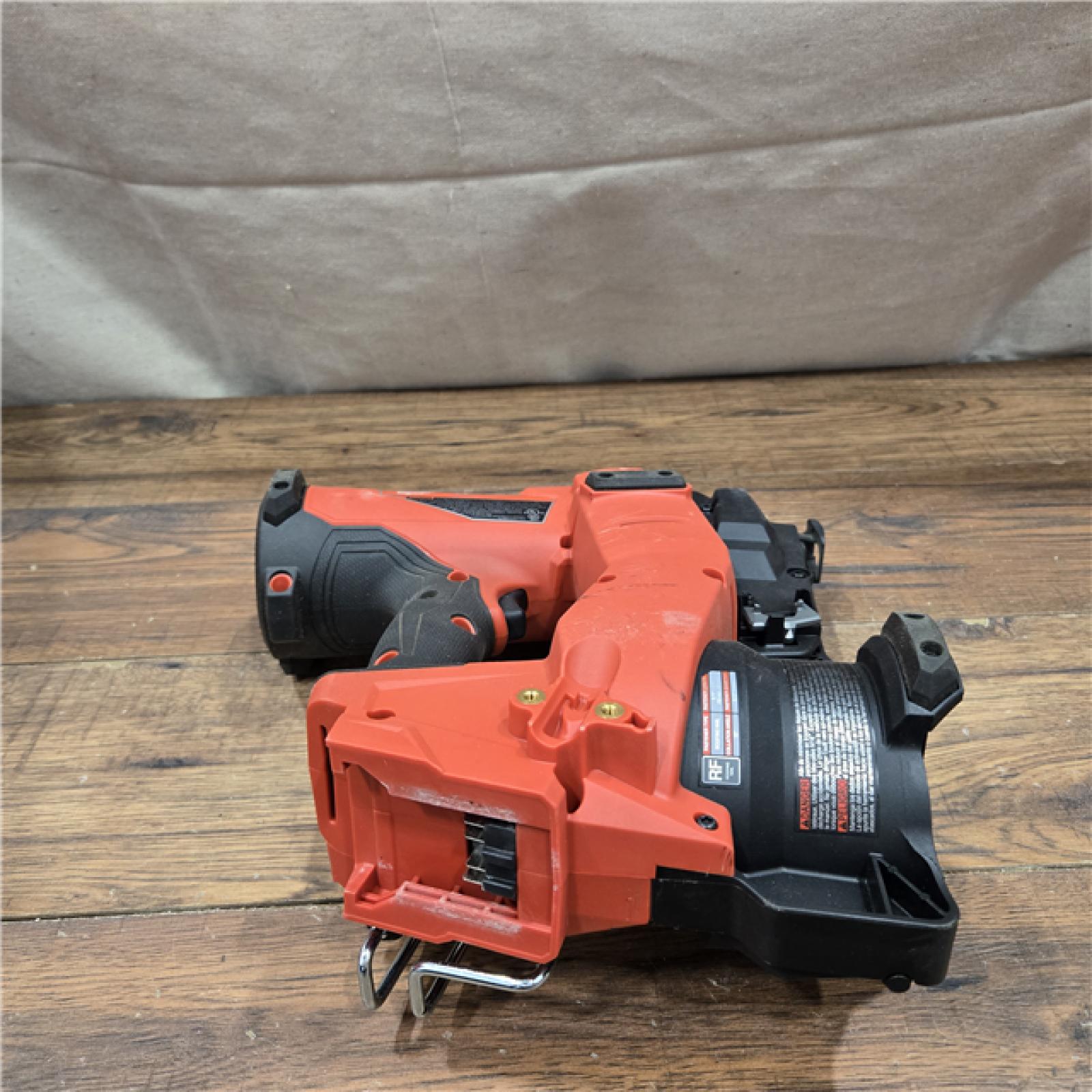 AS-IS MILWAUKEE M12 12V Lithium-Ion Cordless M-SPECTOR 360-Degree 4 Ft. Inspection Camera Kit
