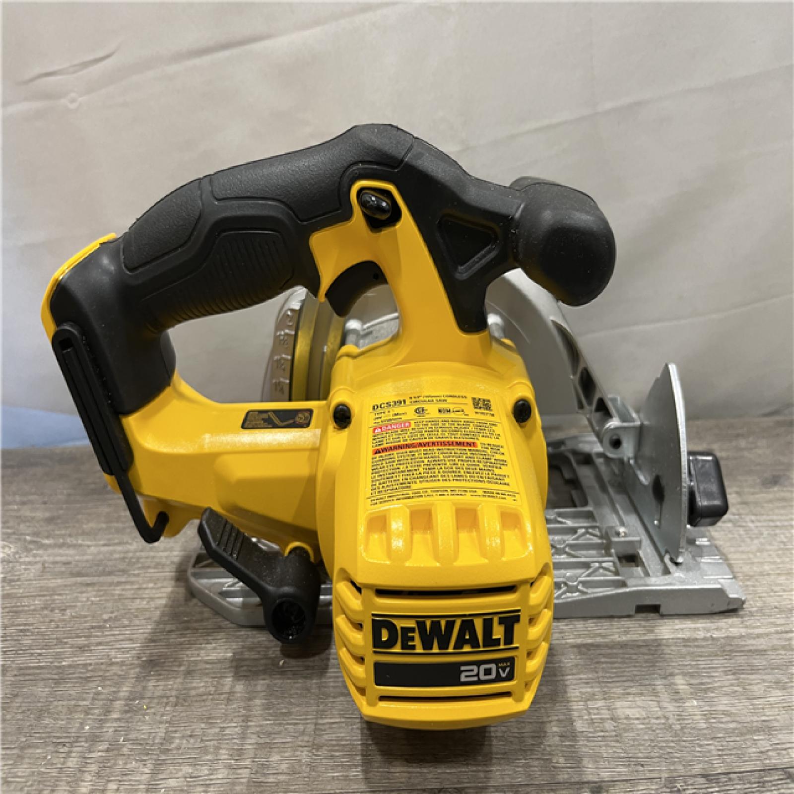 AS-IS DEWALT 20-Volt MAX Lithium-Ion Cordless 6-1/2 in. Circular Saw (Tool-Only)
