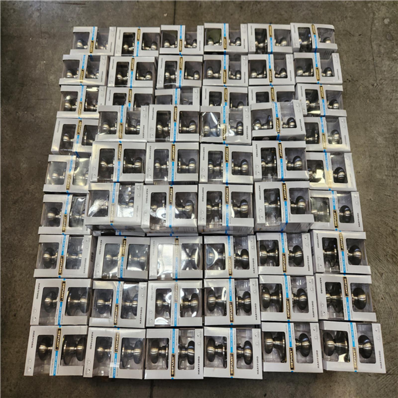 Phoenix NEW Defiant Hartford Satin Nickel Bed/Bath Door Knob Pallet of 174 (RV: $3 213)