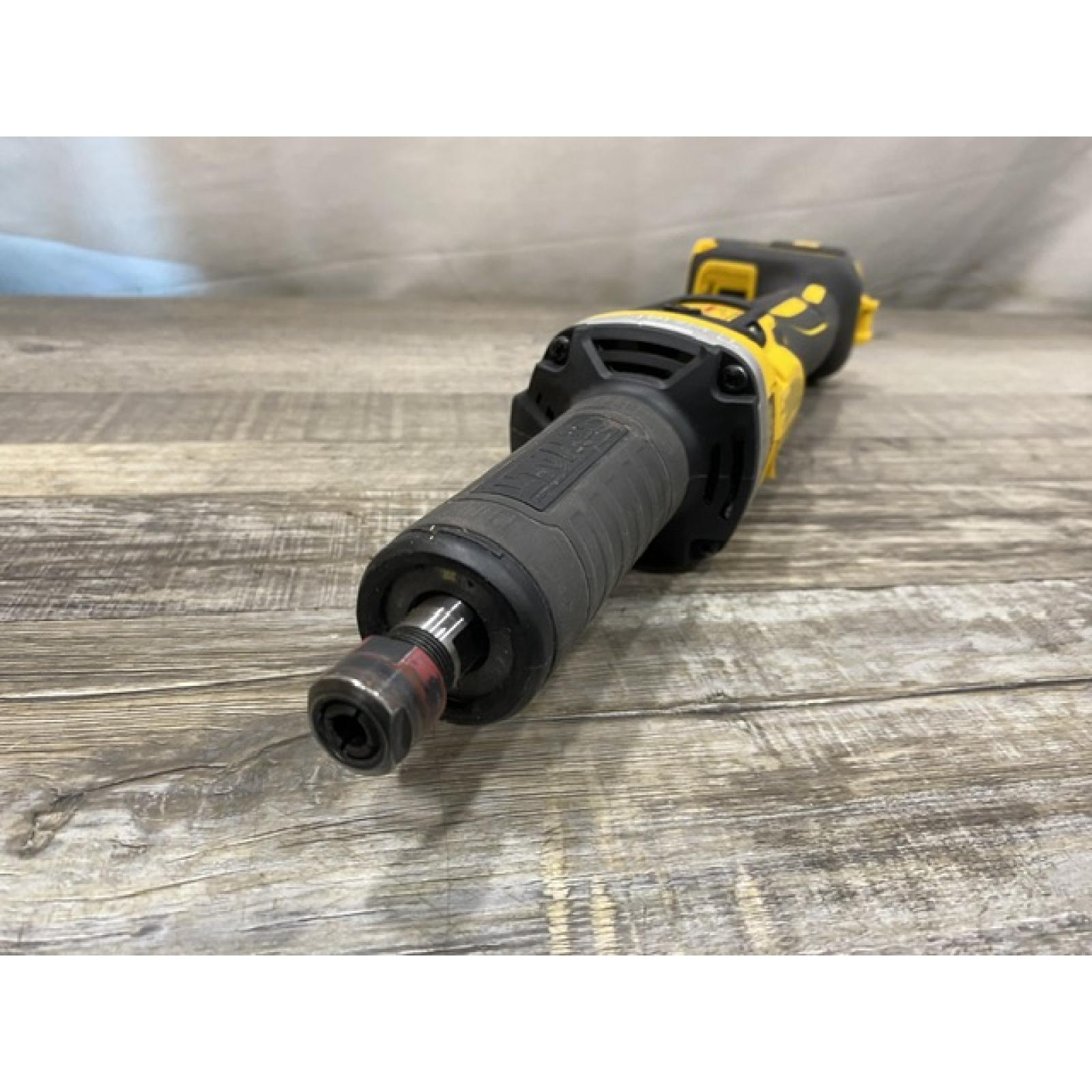 AS-IS DEWALT 20-Volt MAX XR Lithium-Ion Cordless Brushless 1-1/2 in. Variable Speed Die Grinder (Tool-Only)