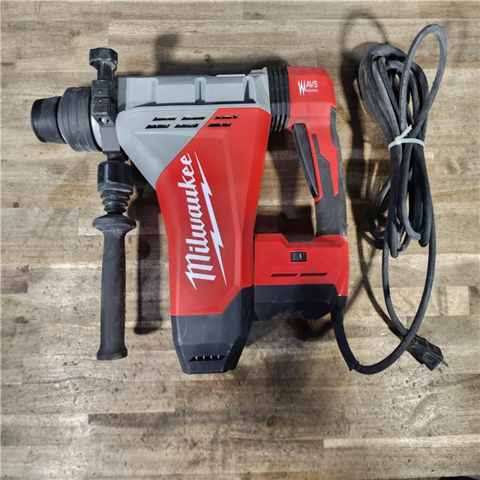 HOUSTON LOCATION - AS-IS Millwaukee 1-3/4 in. SDS-MAX Rotary Hammer (Tool-Only)