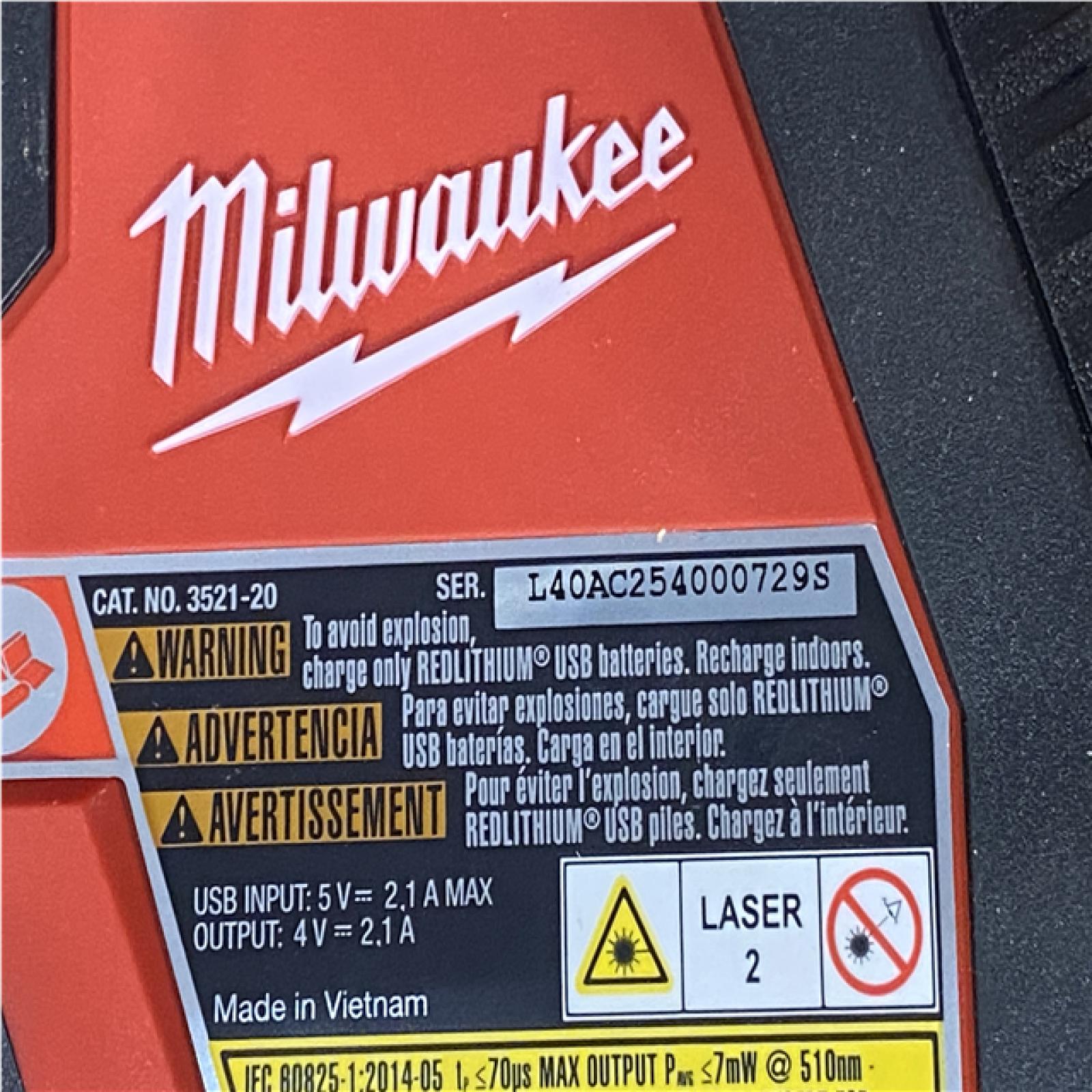 Houston Location AS-IS Milwaukee 100 ft. REDLITHIUM Lithium-Ion USB Green Rechargeable Cross Line Laser Level with Charger