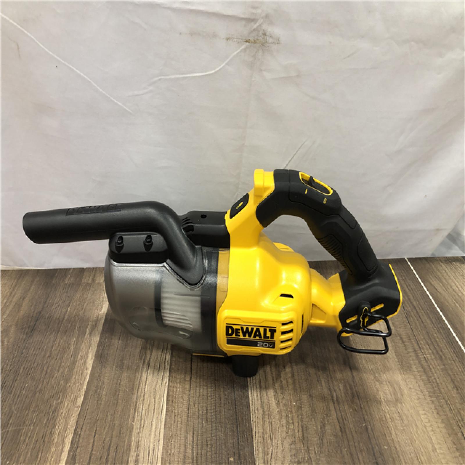 DEWALT Bagless 20V MAX Stick Cordless General Dirt Filter Handheld Vacuum (Tool Only)