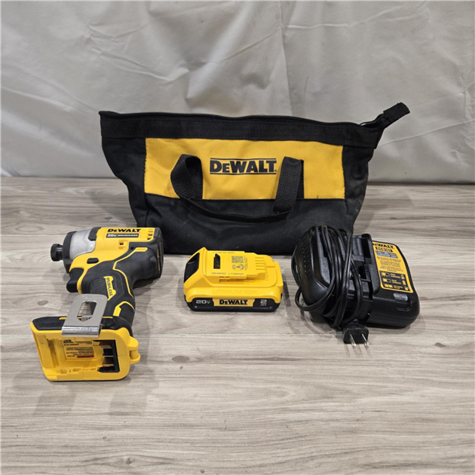 AS-IS DeWALT ATOMIC 20V MAX Cordless Compact Impact Driver Kit