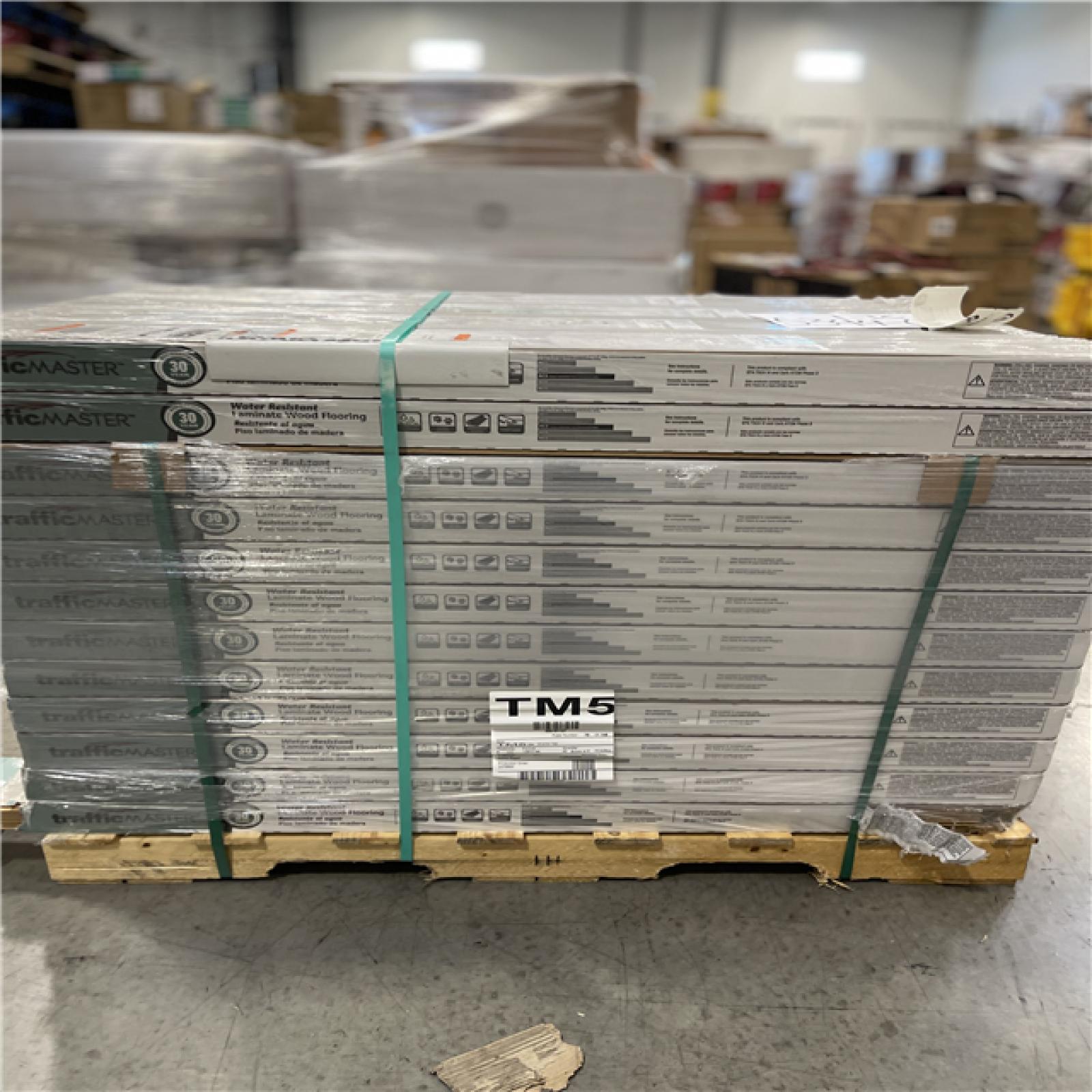 DALLAS LOCATION- TrafficMaster Silverton Oak 8 mm T x 7.5 in. W Water Resistant Laminate Wood Flooring (23.7 sqft/case) PALLET-(48 CASES)