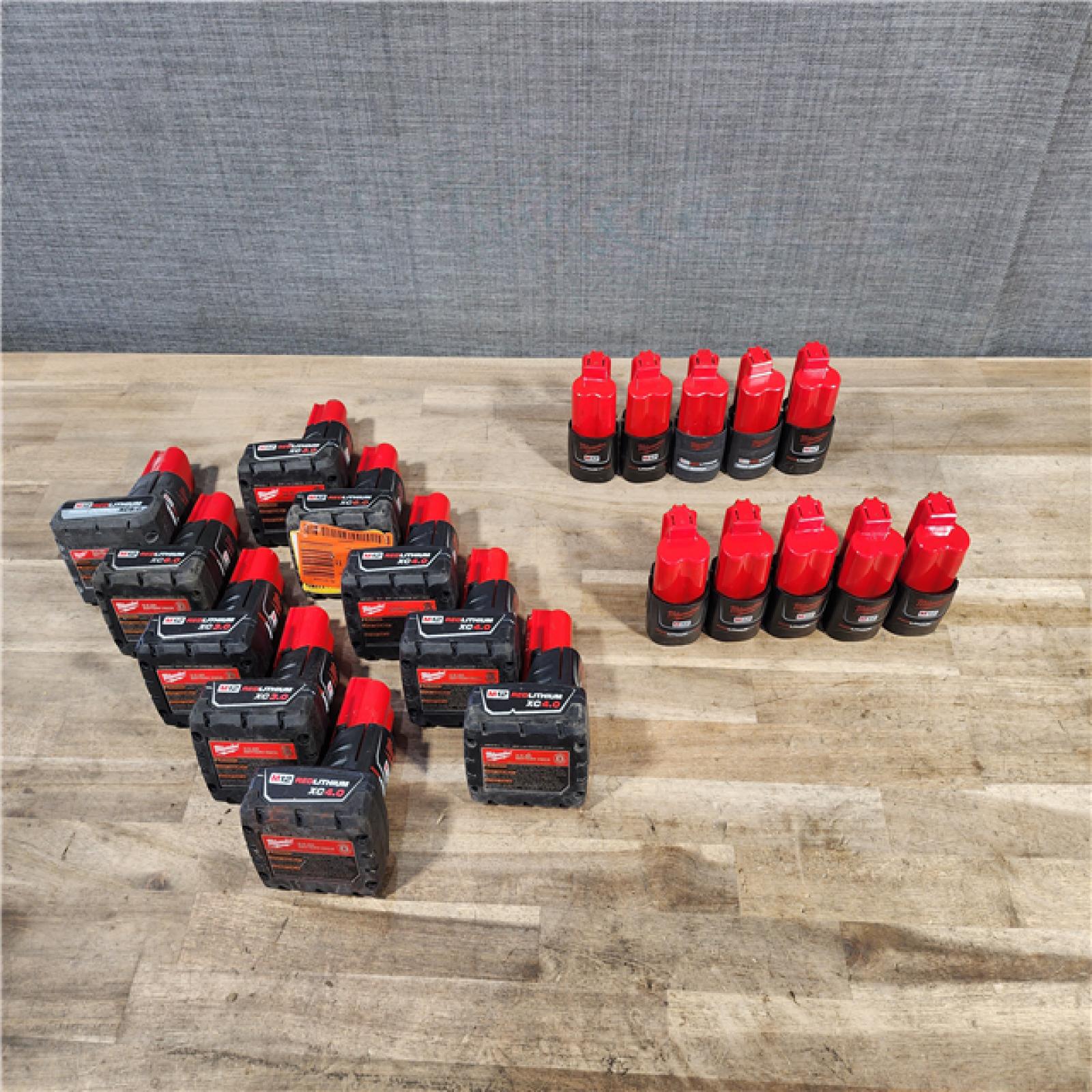 HOUSTON LOCATION - AS-IS MILWAUKEE BATTERY PACK QTY - 20