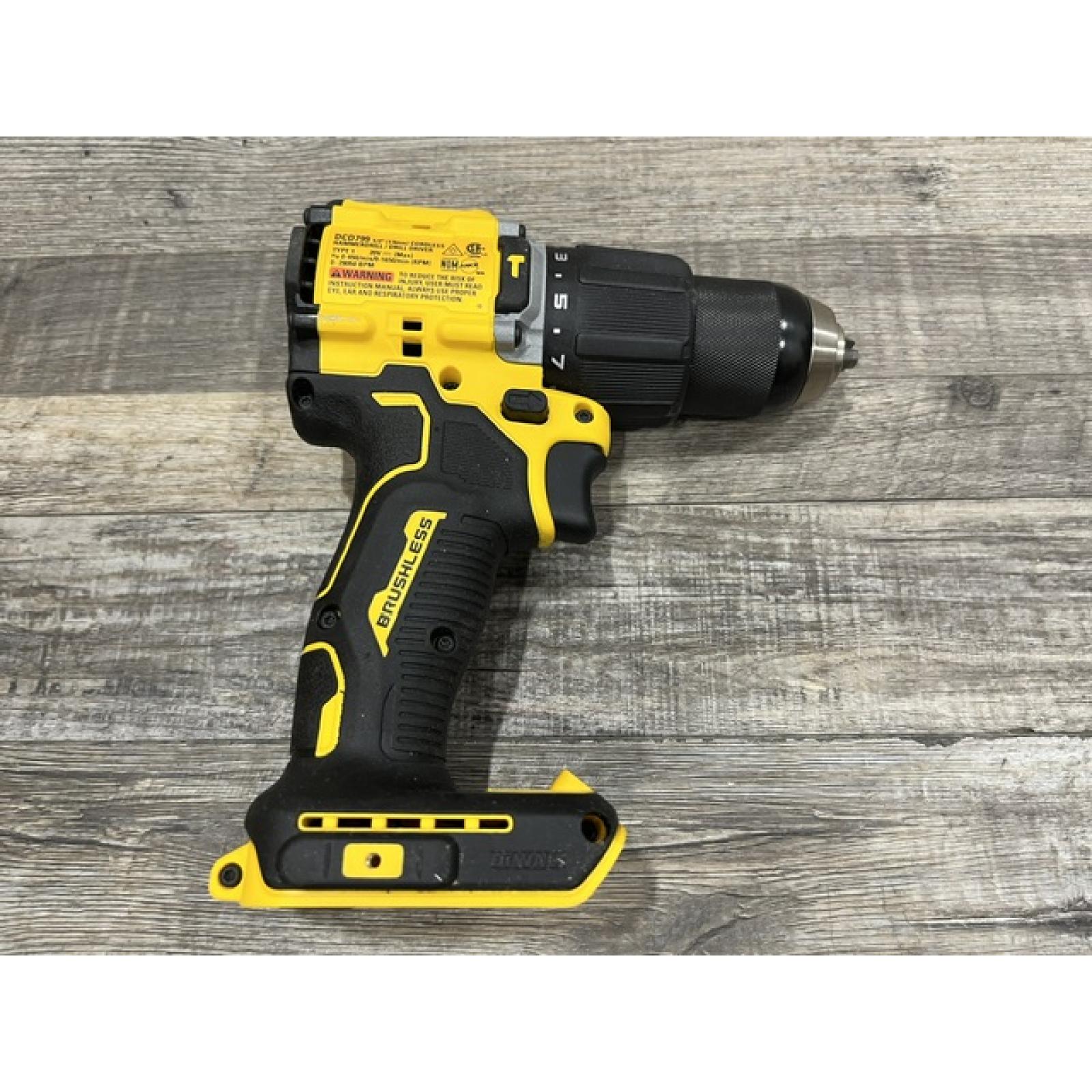 AS-IS DEWALT ATOMIC 20V Lithium-Ion Cordless 1/2 in. Hammer Drill Kit