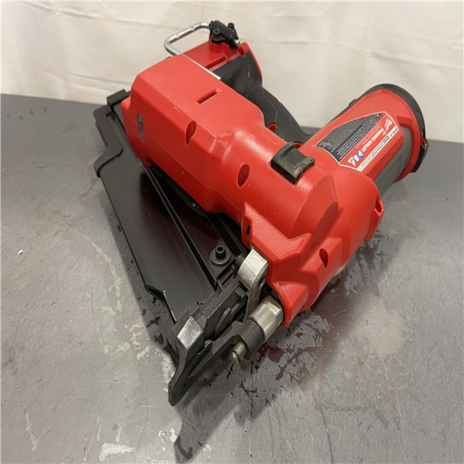 AS-IS - Milwaukee M18 FUEL 3-1/2 in. 18-Volt 21-Degree Lithium-Ion Brushless Cordless Framing Nailer