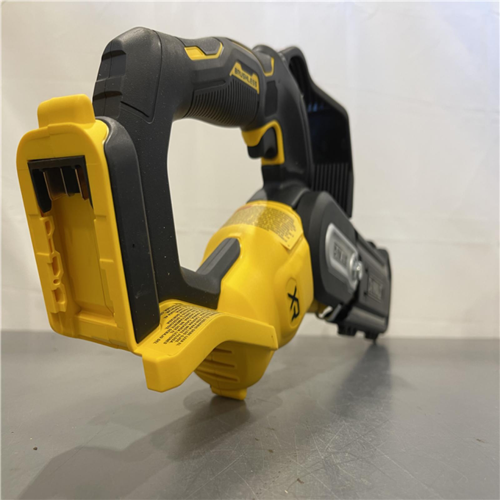 AS-IS - DeWalt 20V MAX 8 in. Brushless Cordless Battery Powered Pruning Chainsaw (Tool Only)