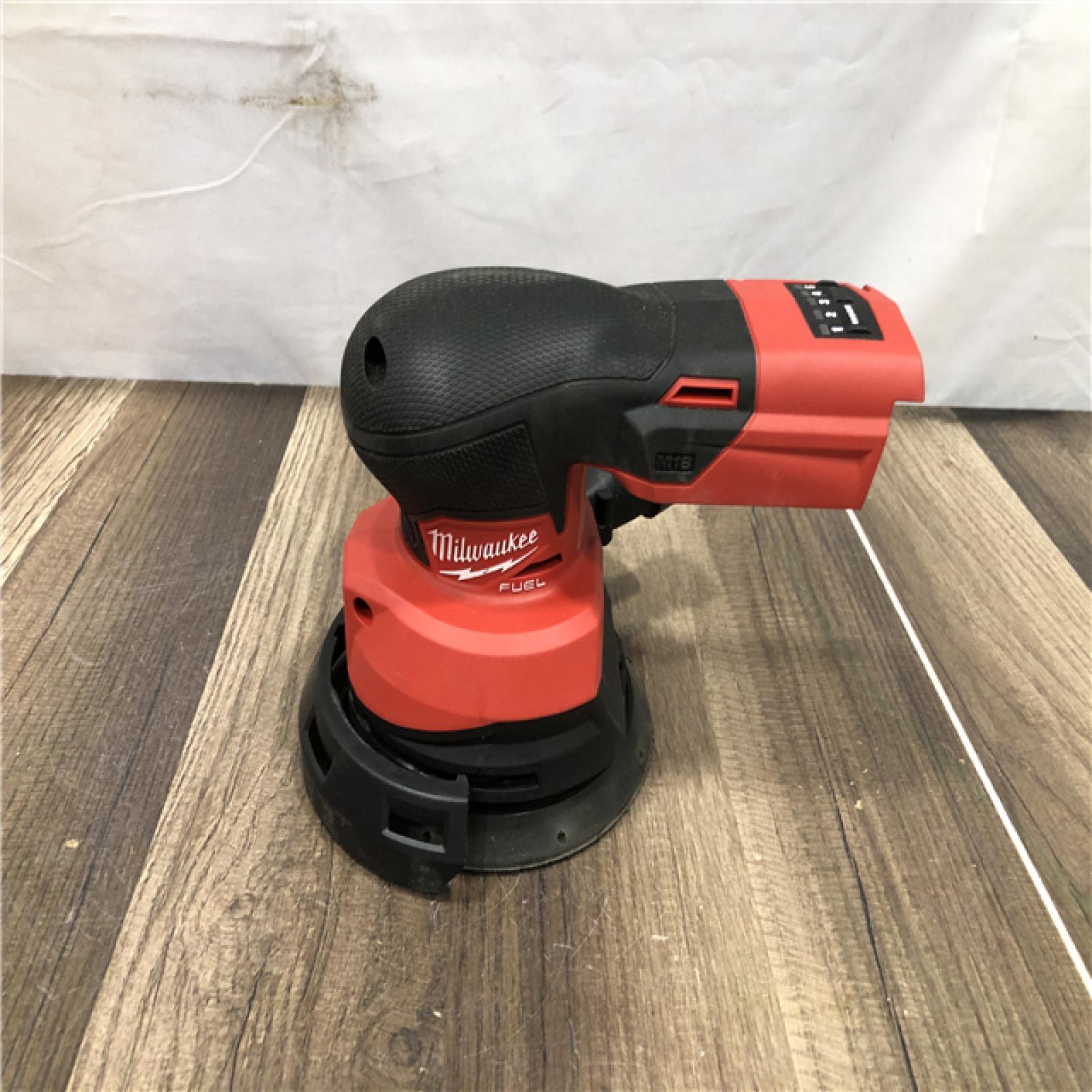 AS-IS Milwaukee 18V Lithium-Ion Brushless Cordless FUEL 5 in. Random Orbit Sander (Tool-Only)