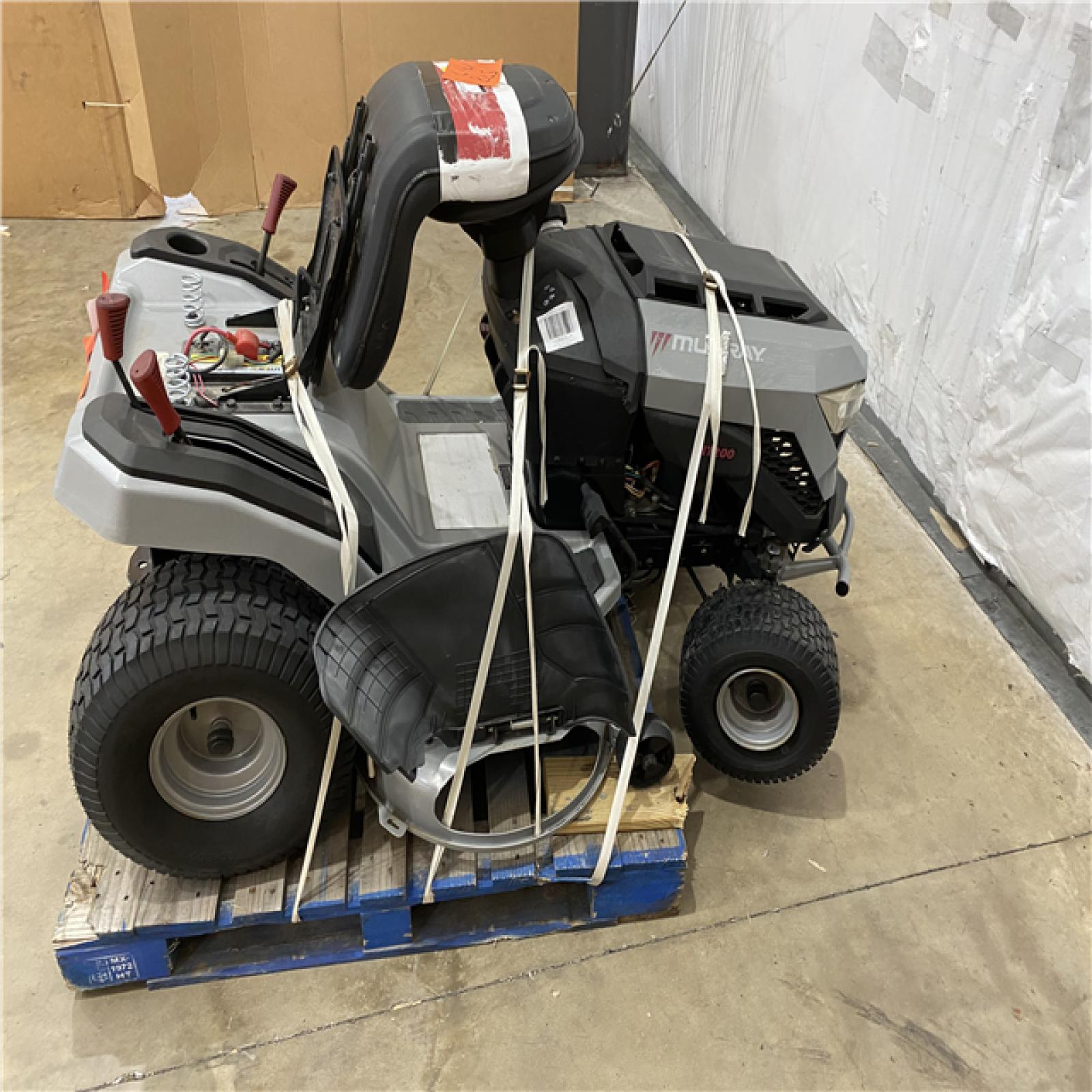 Houston Location - AS-IS Outdoor Power Equipment MURRAY MT200 42 INCH SIT DOWN MOWER