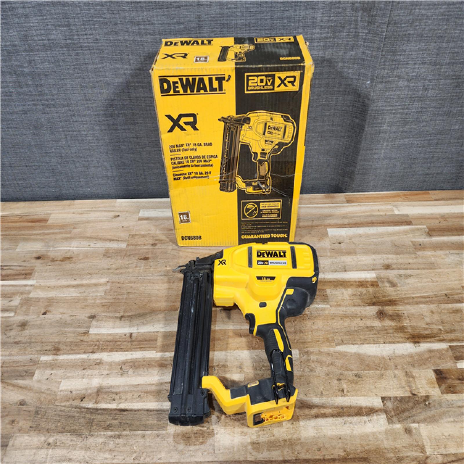 HOUSTON LOCATION - AS-IS DEWALT 20V MAX XR Lithium-Ion Electric Cordless 18-Gauge Brad Nailer (Tool Only)