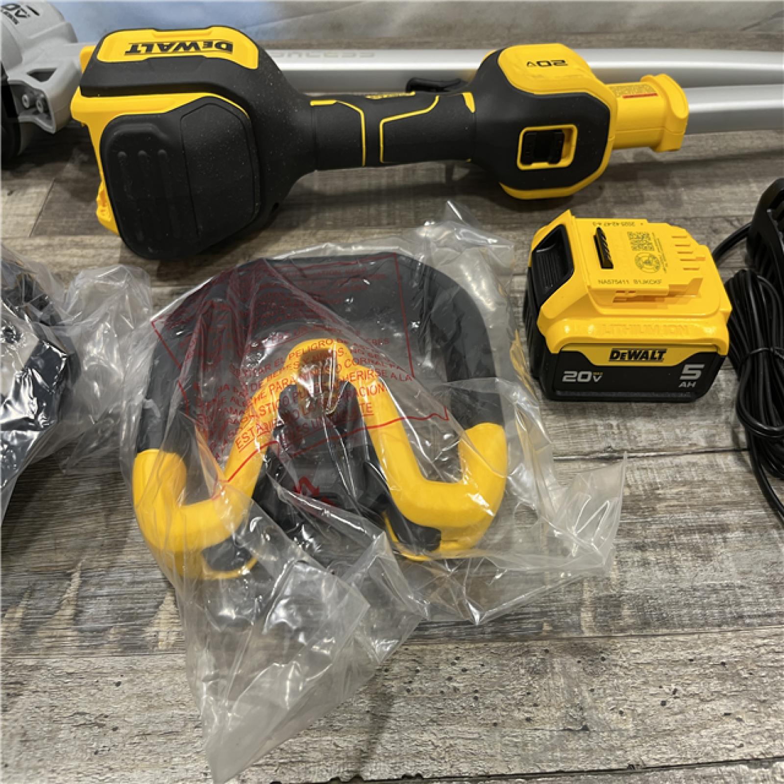AS-IS DEWALT 20V MAX 14 in. Brushless Cordless Battery Powered Foldable String Trimmer Kit