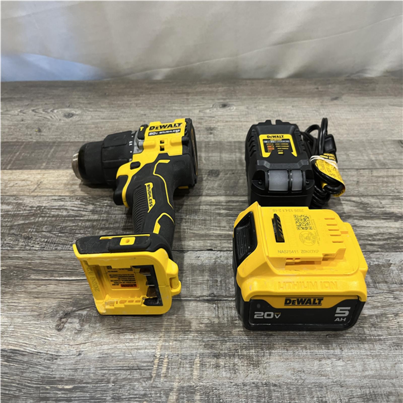 AS-IS DEWALT ATOMIC 20V Lithium-Ion Cordless 1/2 in. Hammer Drill Kit