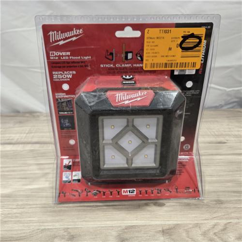 NEW! - Milwaukee 12V Cordless 1000-Lumen LED Compact Flood Light (Tool-Only)