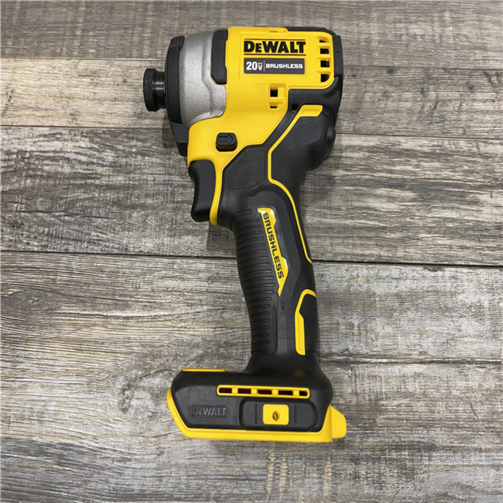 AS-IS DEWALT Atomic 20V Max Lithium-Ion Brushless Cordless Compact 1/4 in. Impact Driver Kit