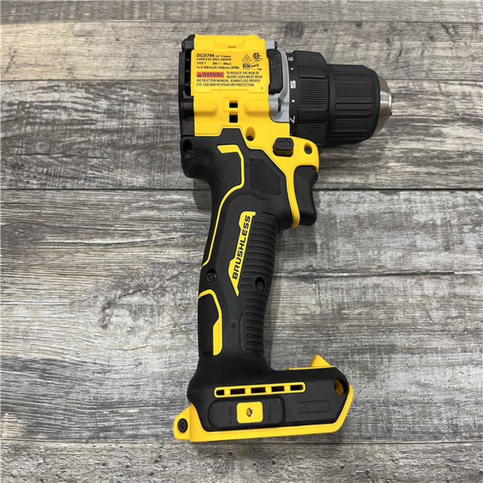 AS-IS DEWALT Atomic 20V Lithium-Ion Cordless Compact 1/2 in. Drill/Driver Kit