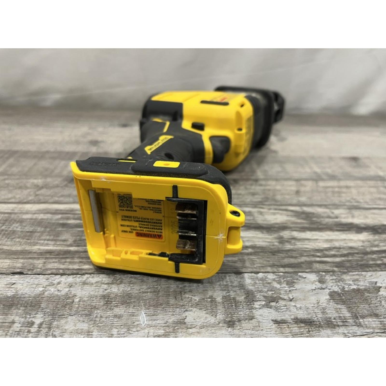 AS-IS DEWALT ATOMIC 20V MAX Cordless Brushless Compact Reciprocating Saw (Tool Only)
