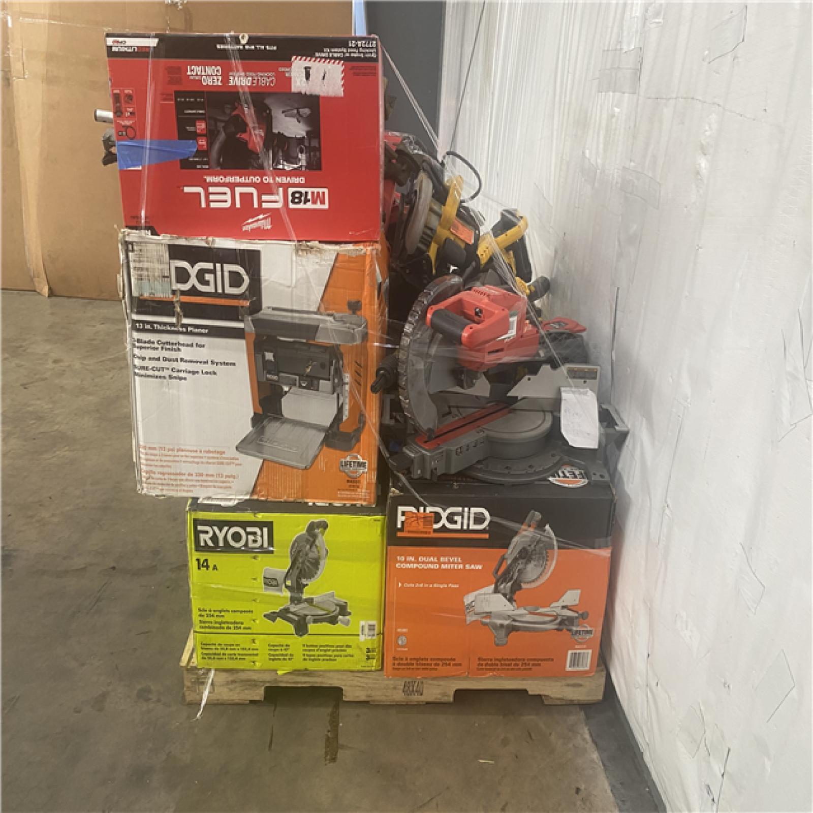 Houston Location AS IS - Tool Pallet