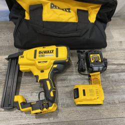 AS-IS DEWALT 20V MAX XR Lithium-Ion Cordless 18-Gauge Narrow Crown Stapler Kit