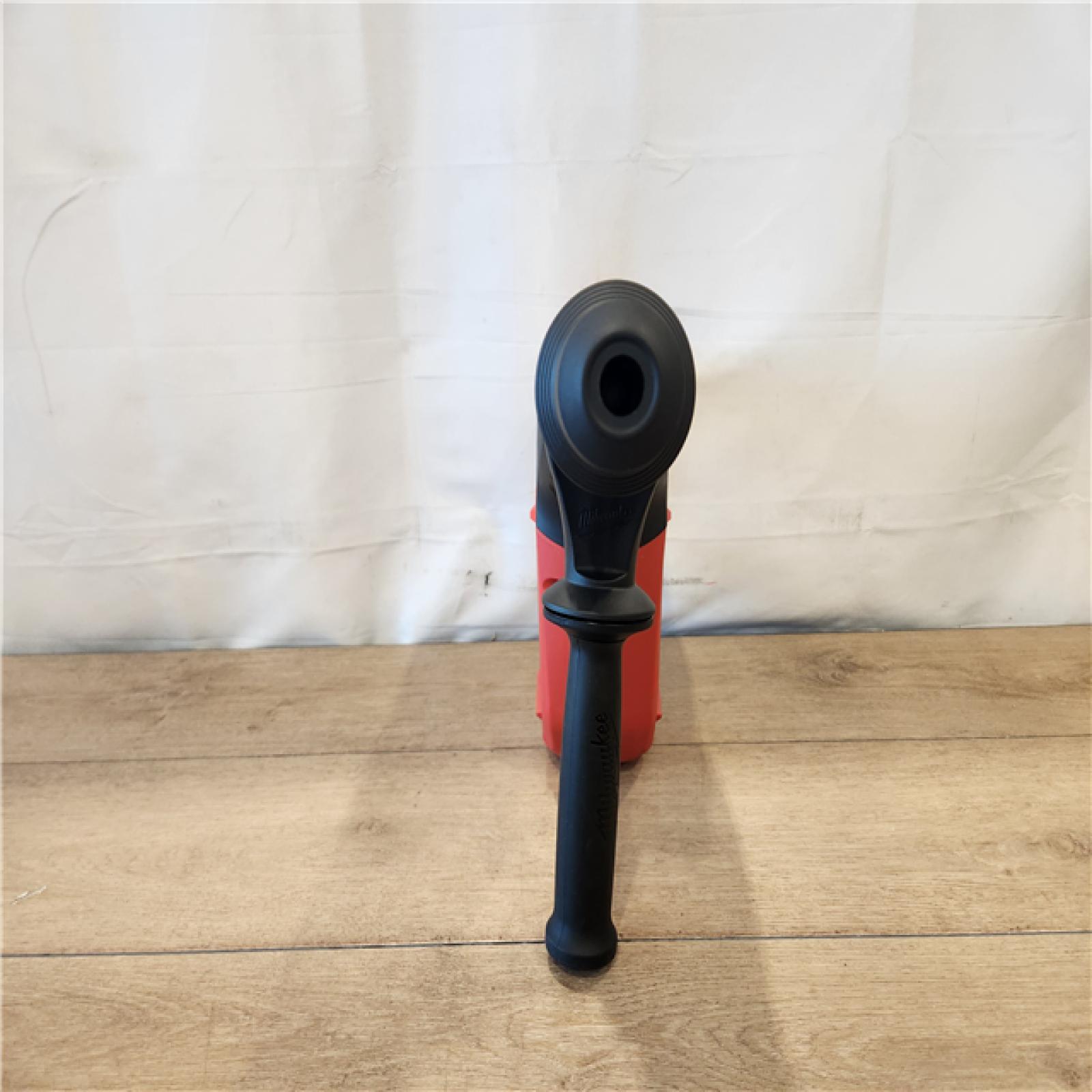 AS-IS- Milwaukee 18V Cordless 1 9/16  SDS Max Rotary Hammer Kit