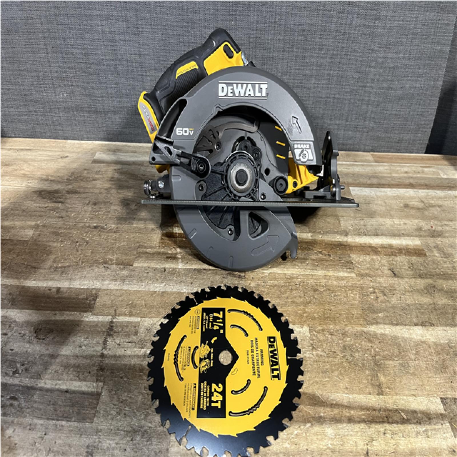 Houston Location AS-IS DEWALT FLEXVOLT 60V MAX Cordless Brushless 7-1/4 in. Circular Saw with Brake (Tool Only)