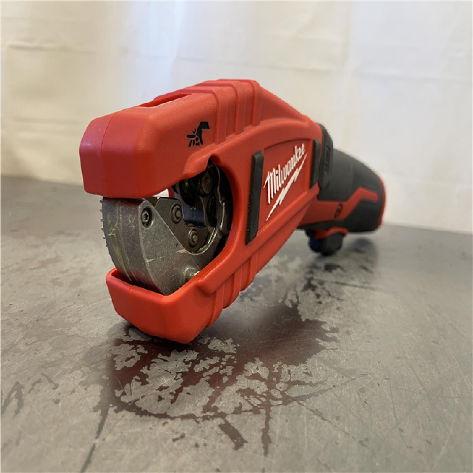 AS-IS - Milwaukee M12 12V Lithium-Ion Cordless Copper Tubing Cutter